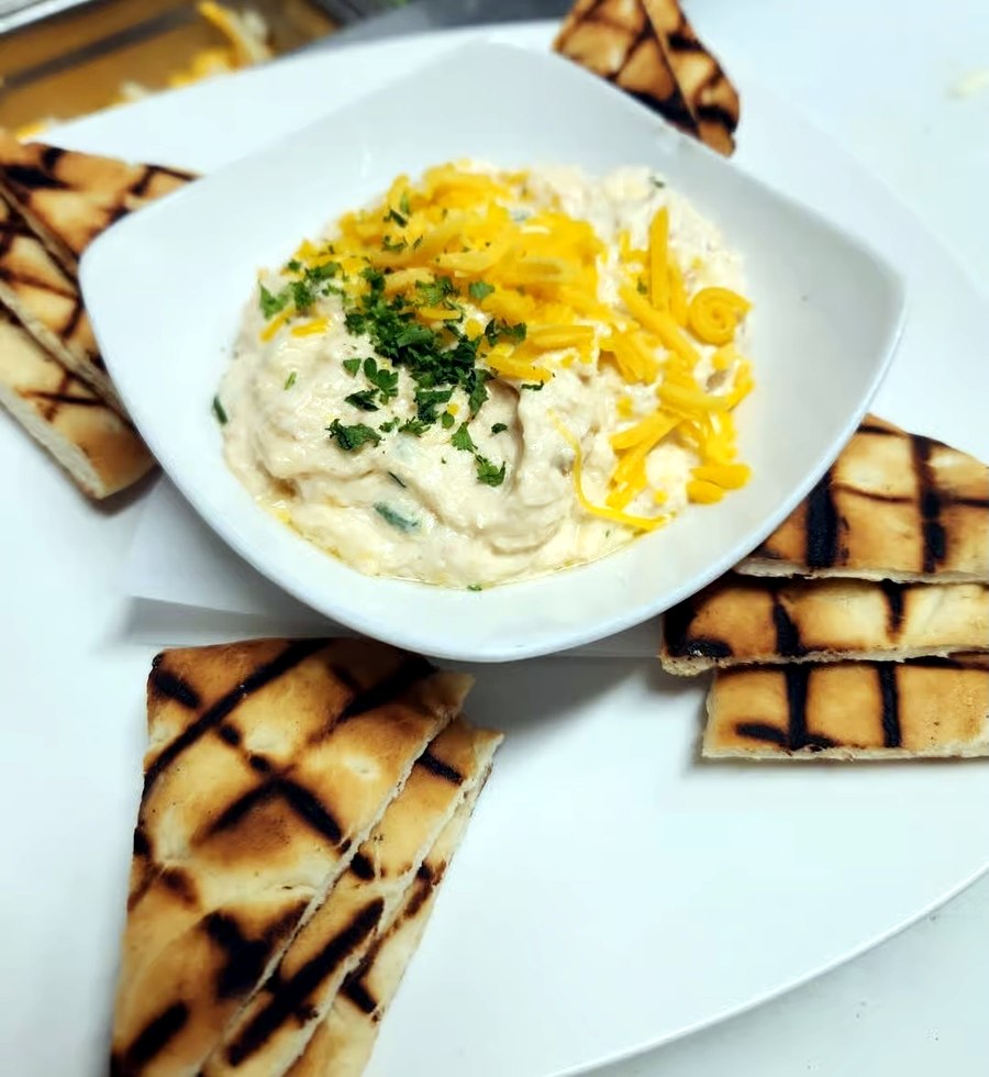 Crab Dip with grilled pita at Cairde Public House