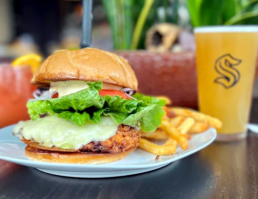 Fried Chicken Burger at Cairde Public House